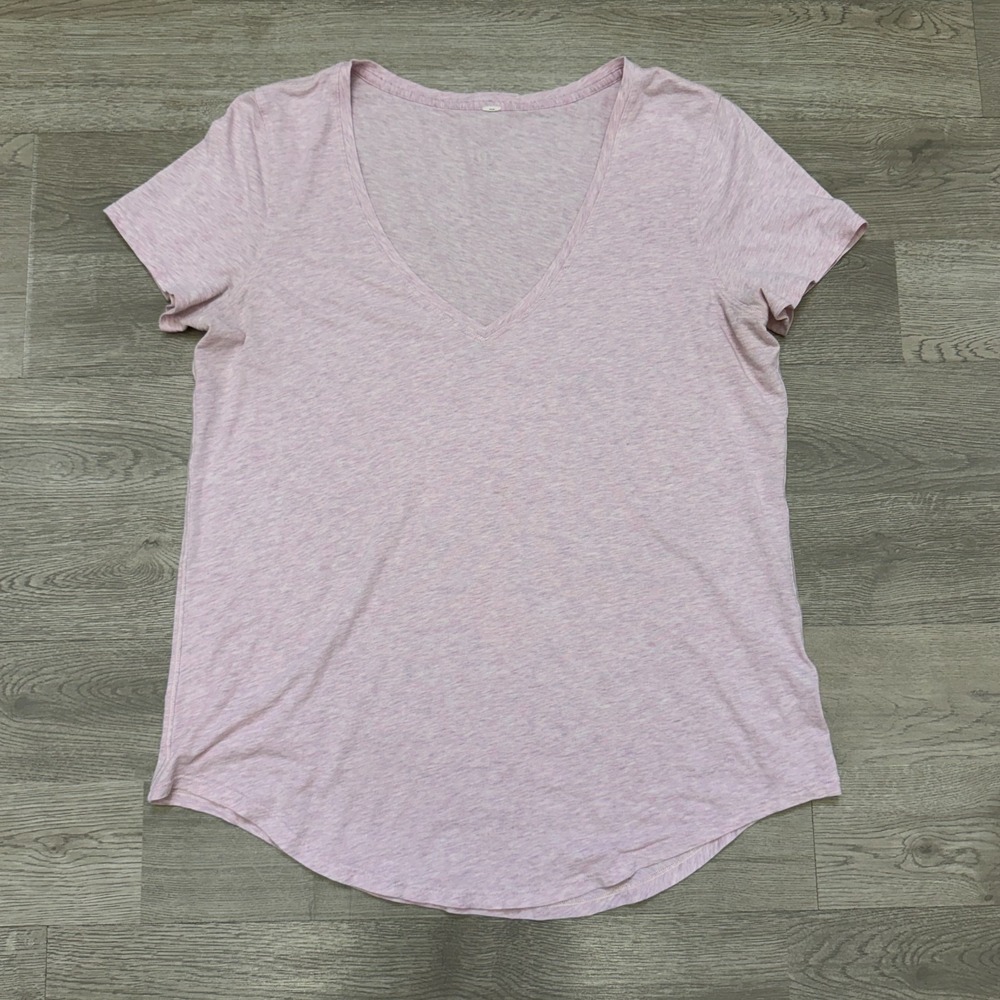 Lululemon Love Tee V-Neck Womens 8 Heathered Pink Short Sleeve Curved Hem